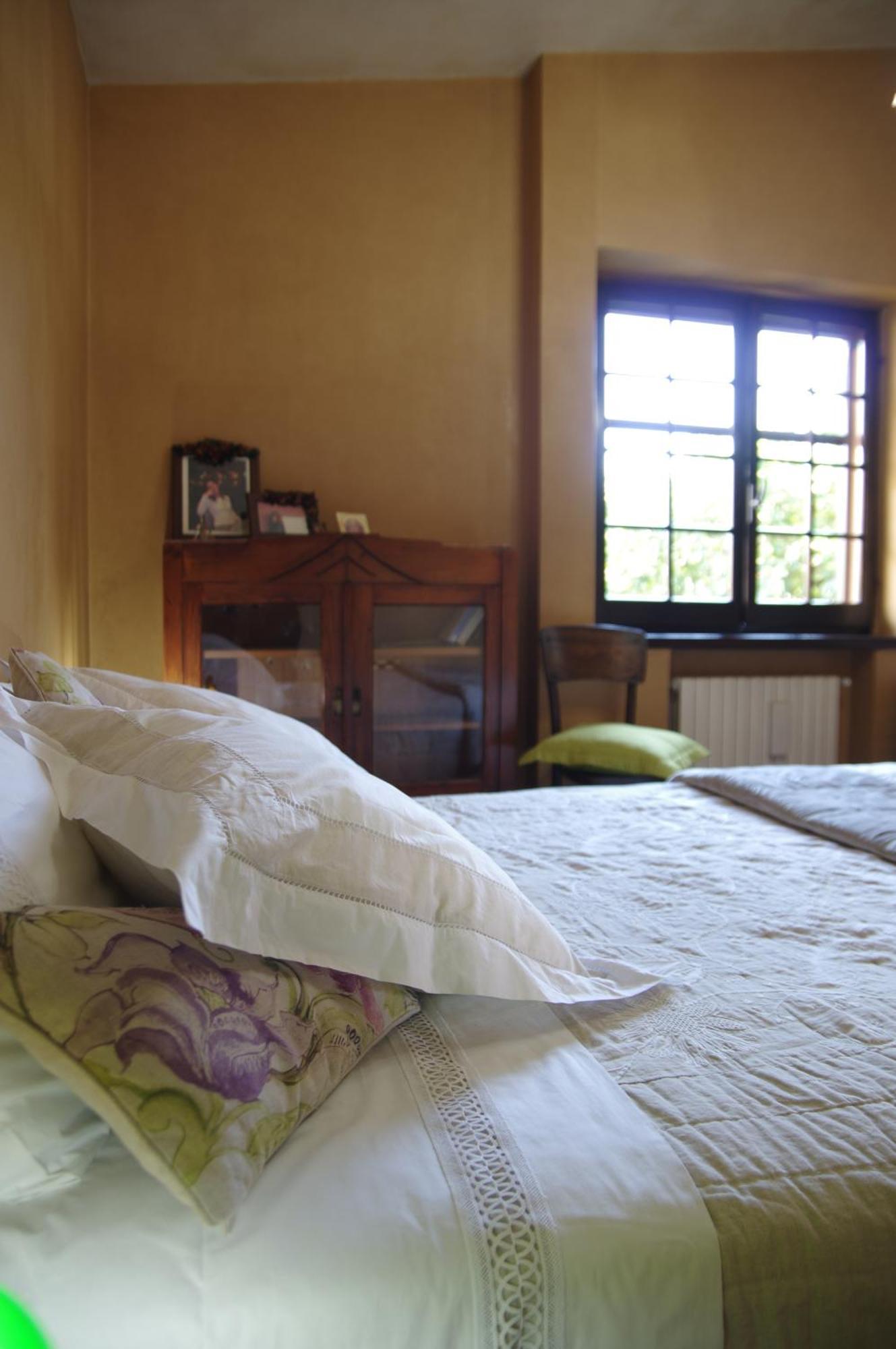 A Casa Di Angela B&B คาร์บอเนีย ภายนอก รูปภาพ