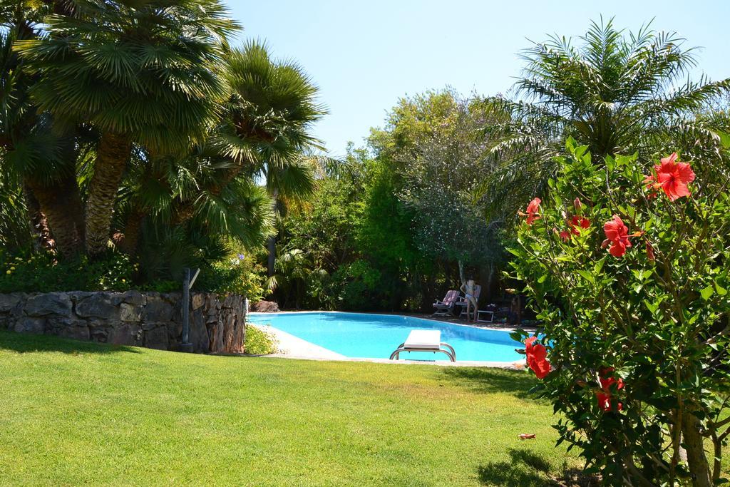 A Casa Di Angela B&B คาร์บอเนีย ภายนอก รูปภาพ